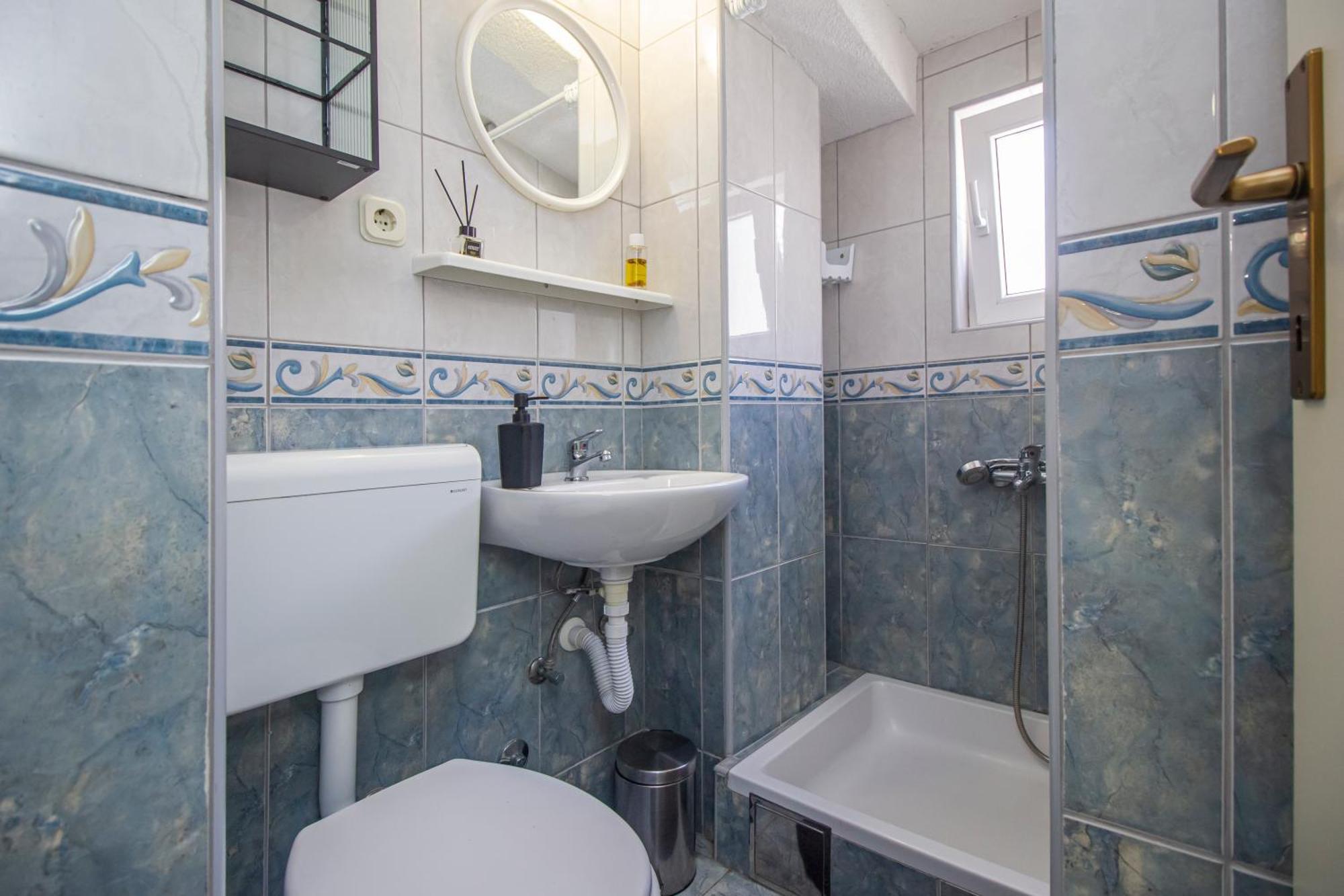 Apartament Leo-marin *
